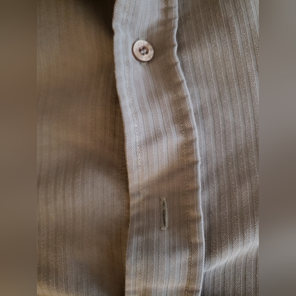 Robert Stock Gray Short Sleeved Shirt - Large - Picture 5 of 5